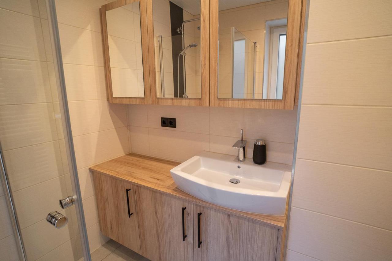 Pfons Apartement Waldfrieden מראה חיצוני תמונה